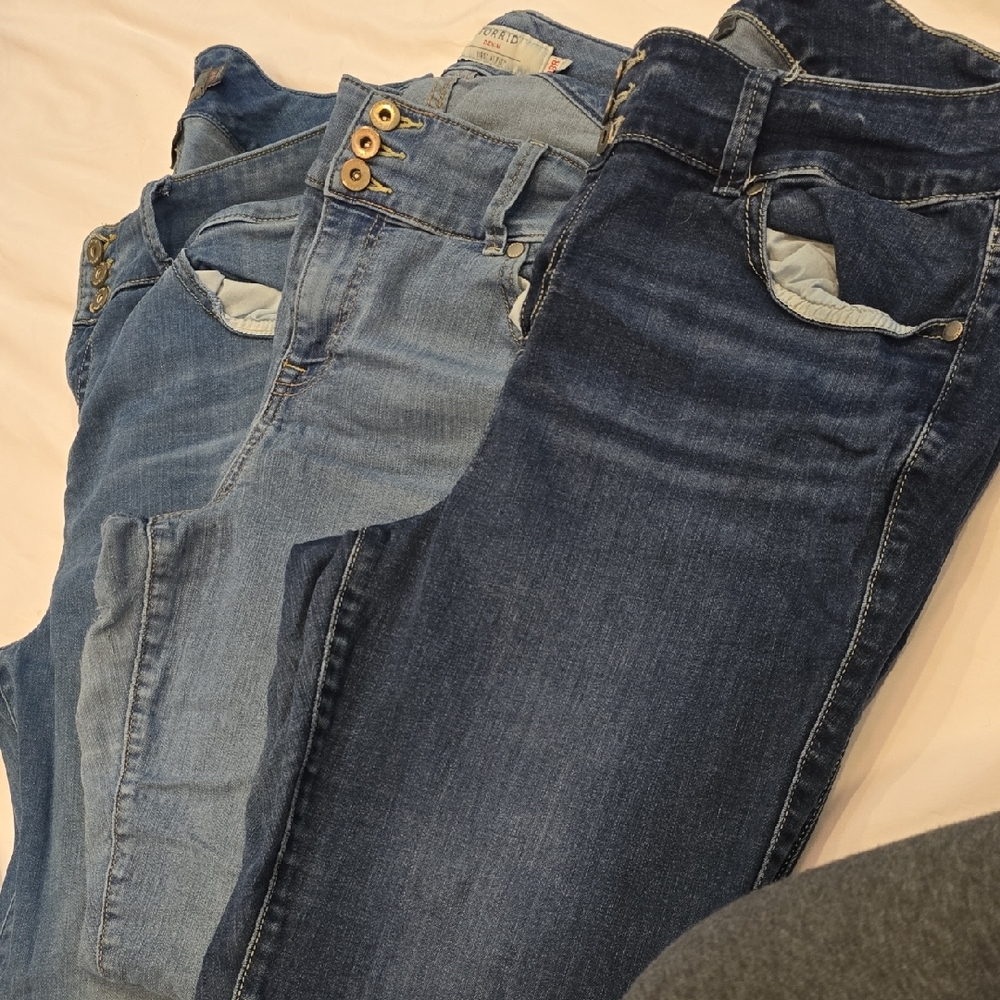 Set Of 3 Size 18R Torrid Dark and Light Blue Skinny Jeans
